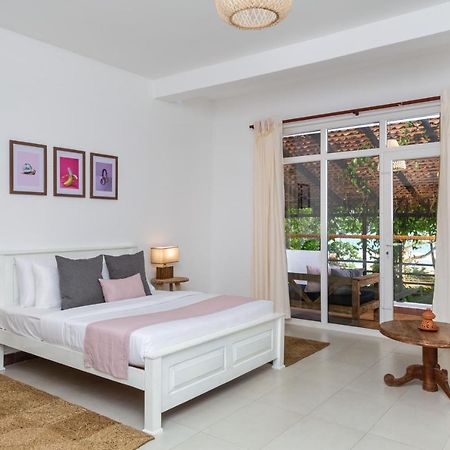 Locale Hotel Weligama Esterno foto