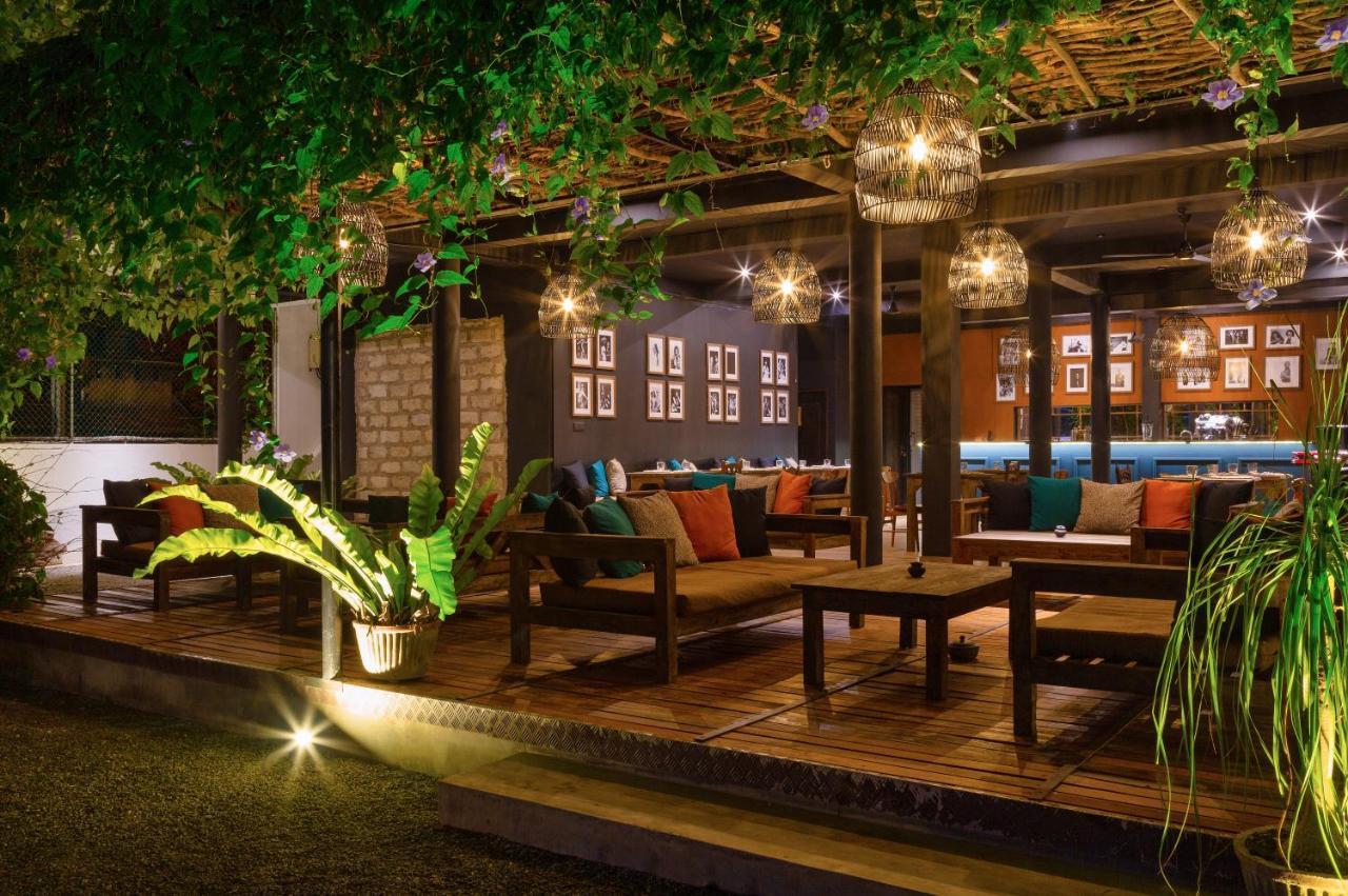 Locale Hotel Weligama Esterno foto