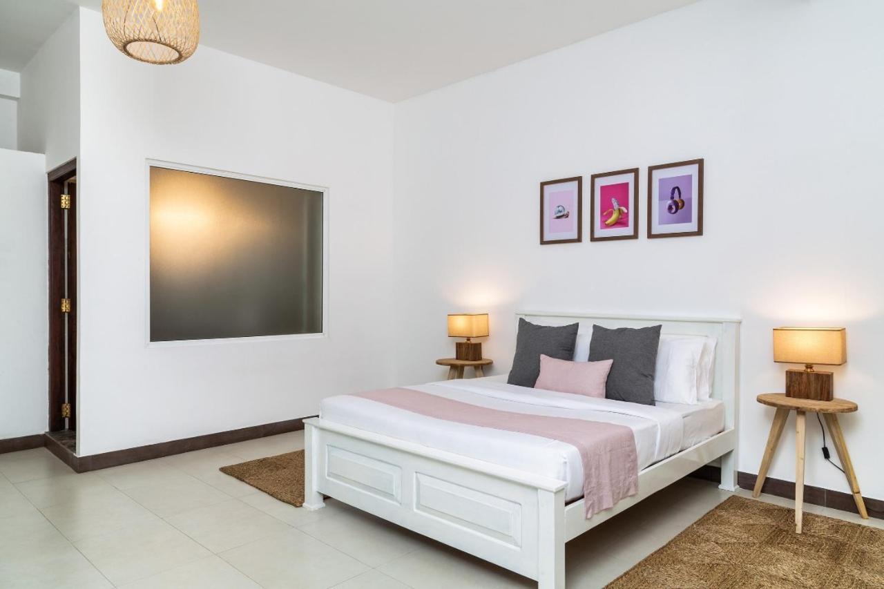Locale Hotel Weligama Esterno foto